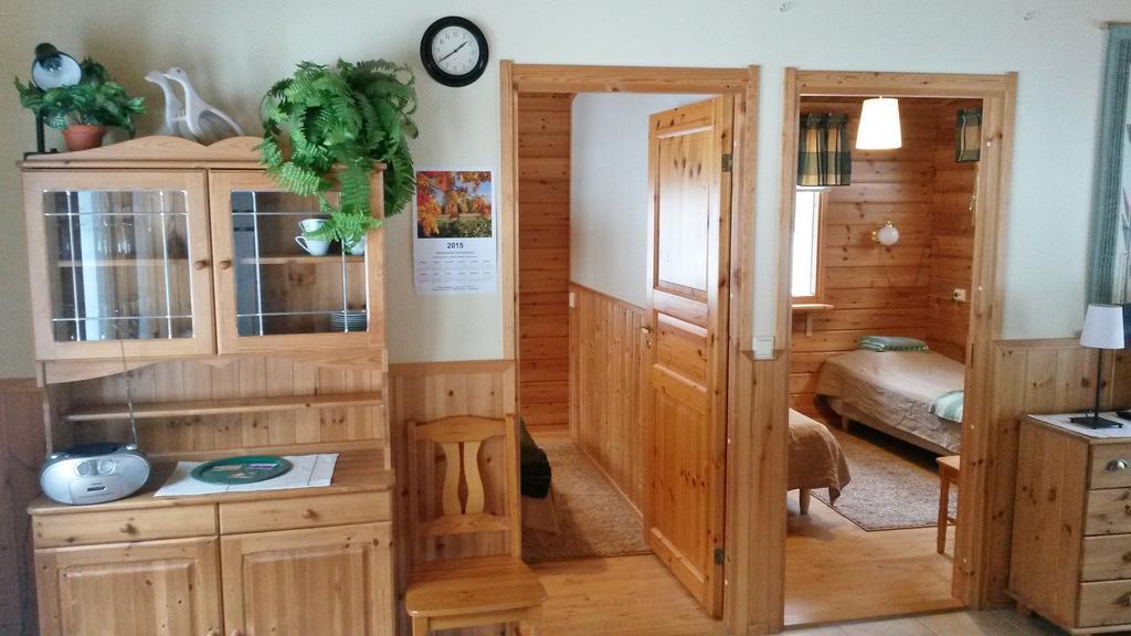 Petaejaekylae Villa Kuusamo Szoba fotó