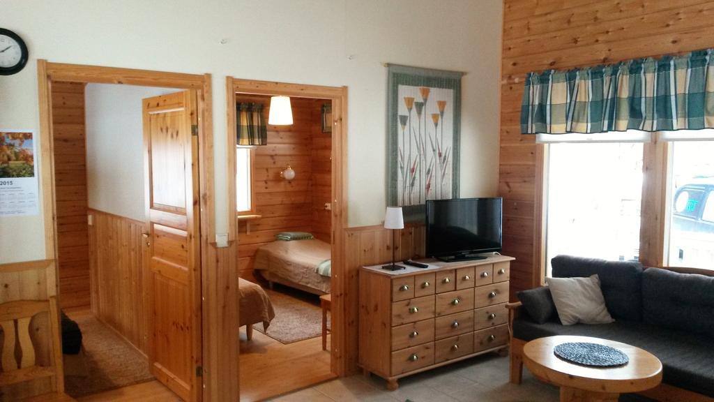Petaejaekylae Villa Kuusamo Szoba fotó