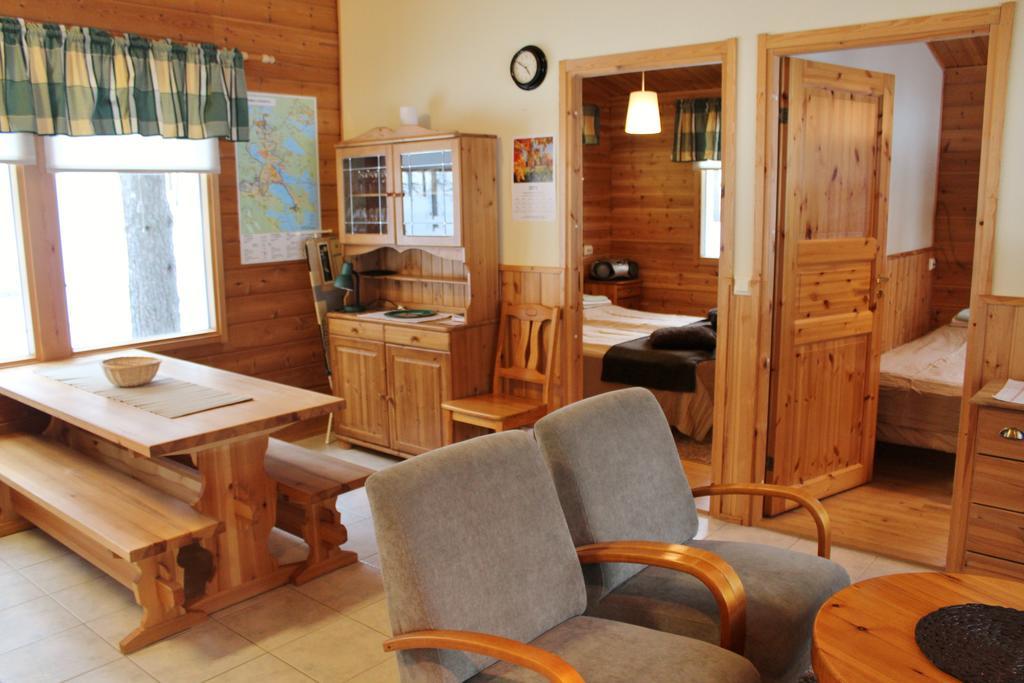 Petaejaekylae Villa Kuusamo Szoba fotó