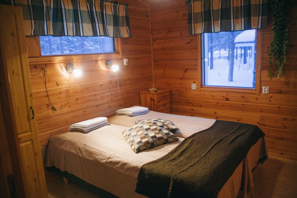 Petaejaekylae Villa Kuusamo Szoba fotó