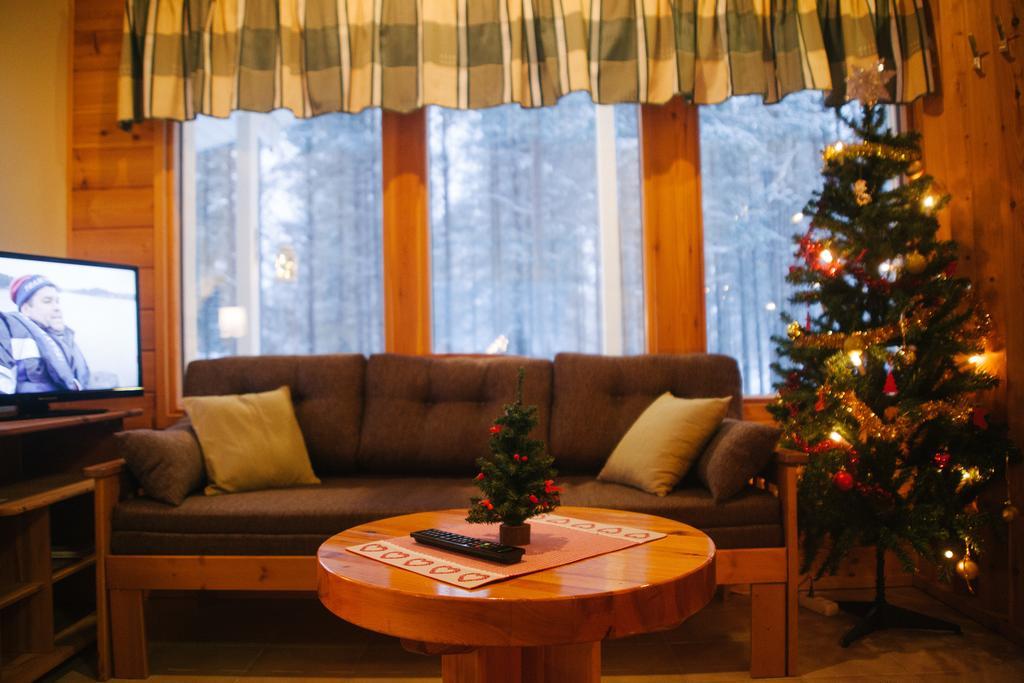 Petaejaekylae Villa Kuusamo Szoba fotó