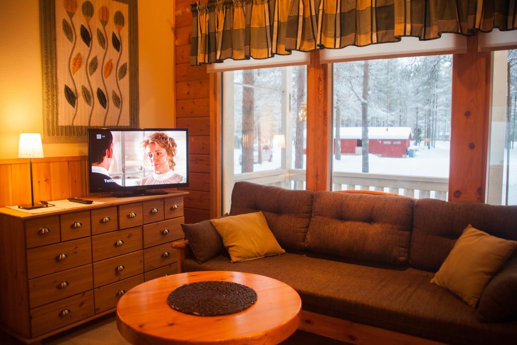 Petaejaekylae Villa Kuusamo Szoba fotó