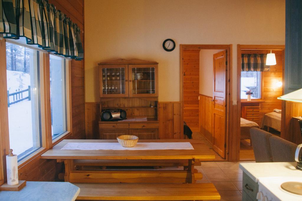 Petaejaekylae Villa Kuusamo Szoba fotó