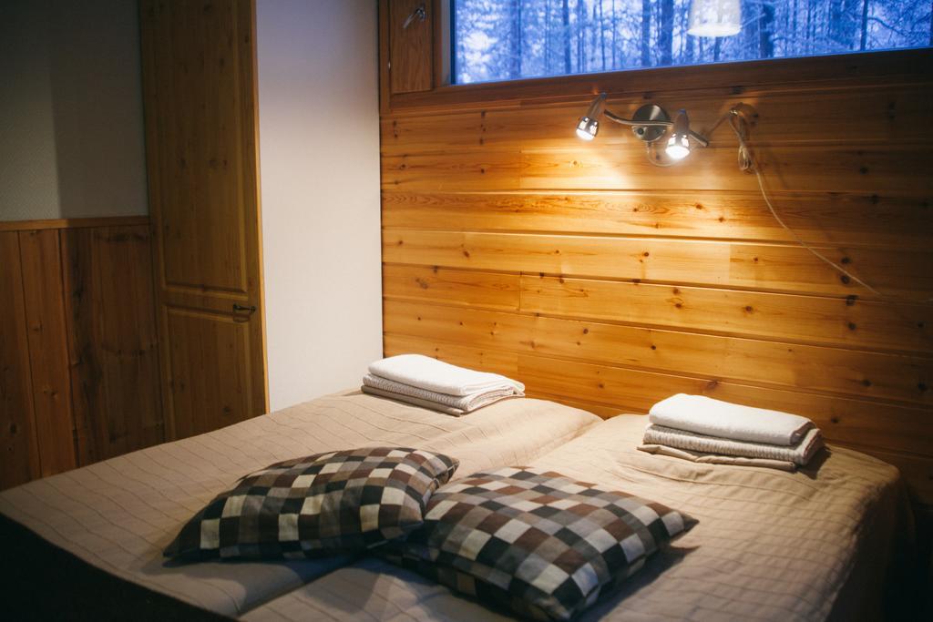 Petaejaekylae Villa Kuusamo Szoba fotó